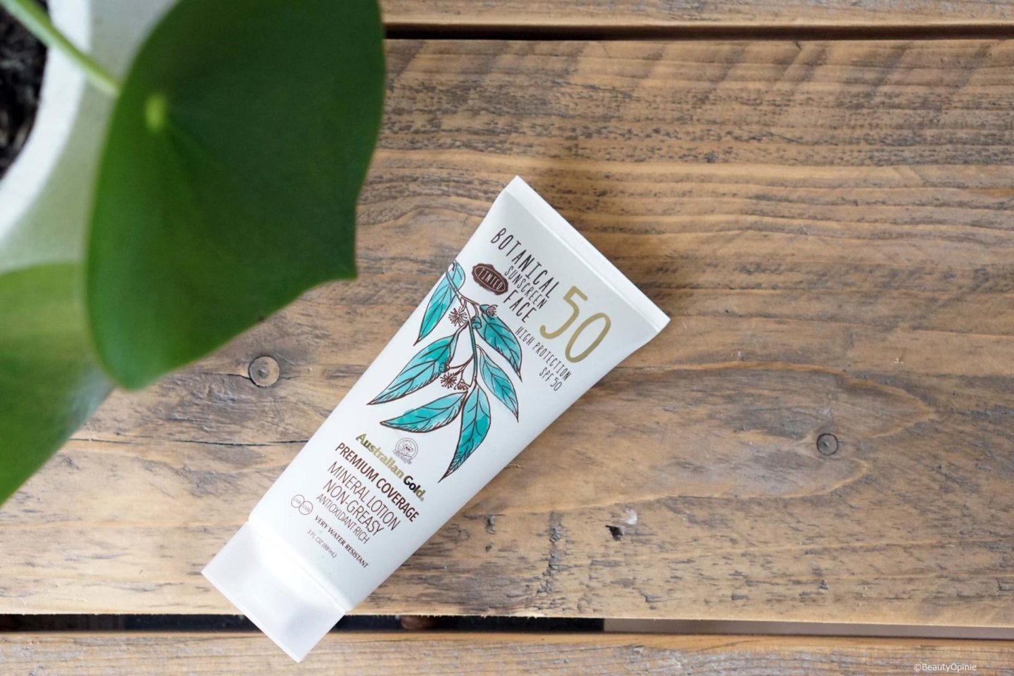 Review Australian Gold Botanical SPF 50 Tinted Face Lotion