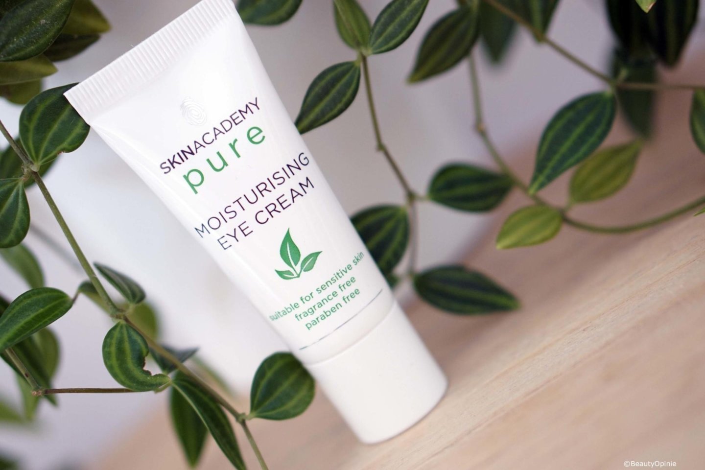 Review Skinacademy pure Moisturising oogcreme