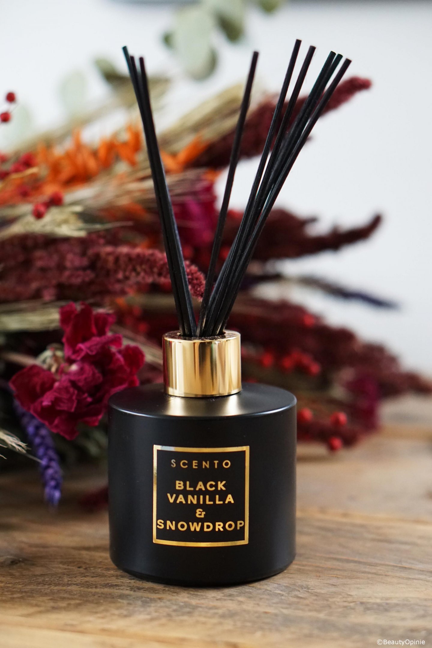 Black vanilla & snowdrop fragrance diffuser review
