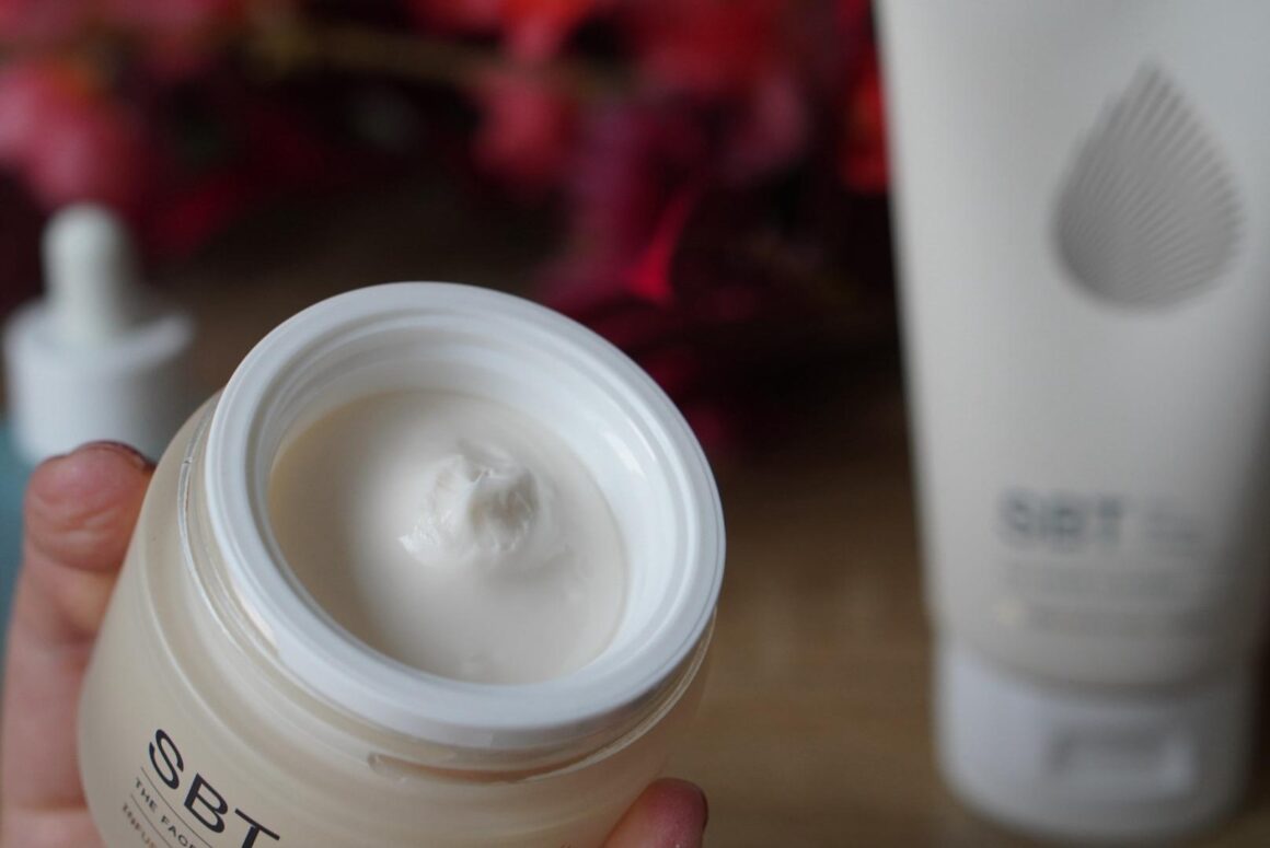 The Face Cream pot