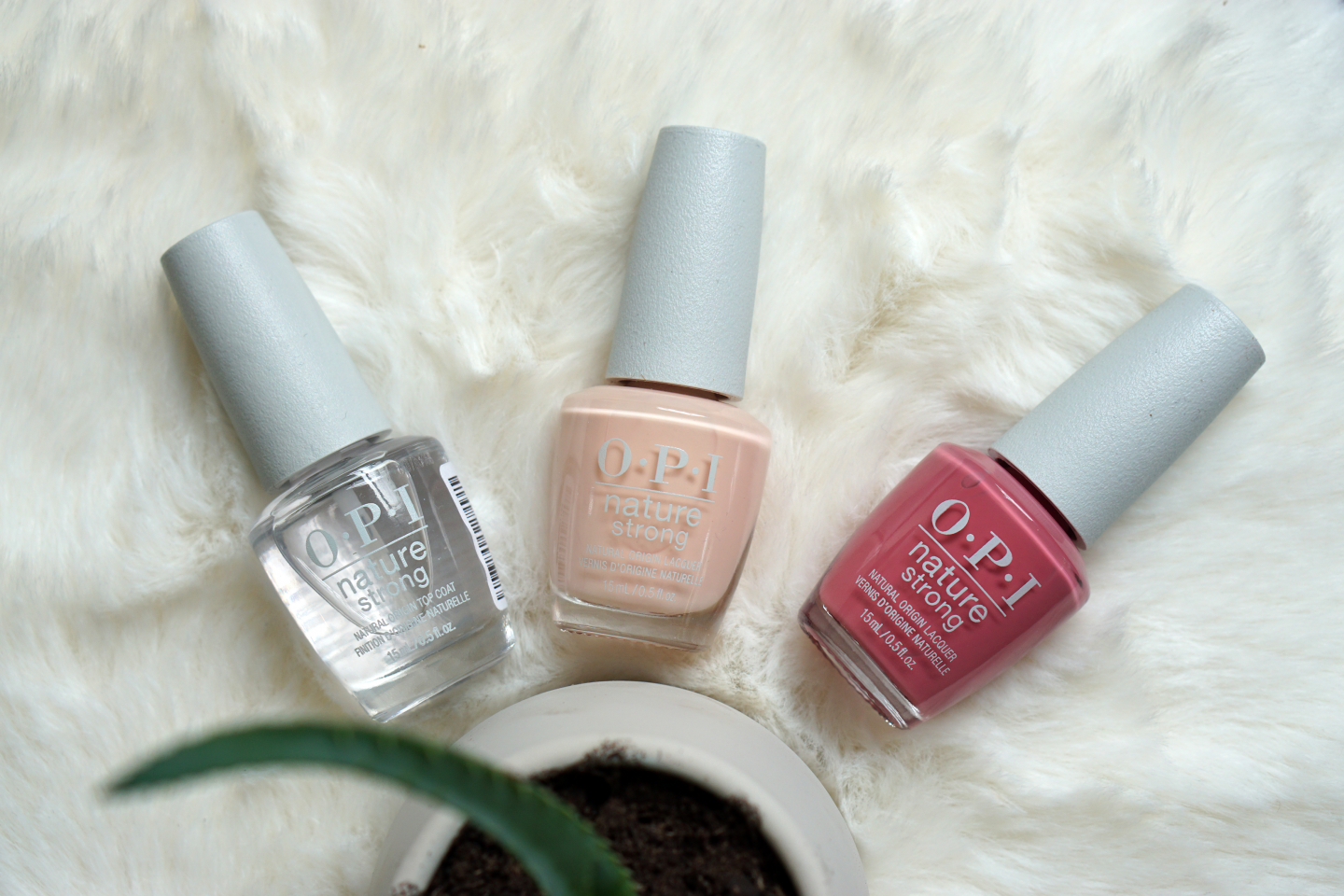 Essie Nagellack Force Of Nature – Mintgrüner Trendlack, 13,5 Ml