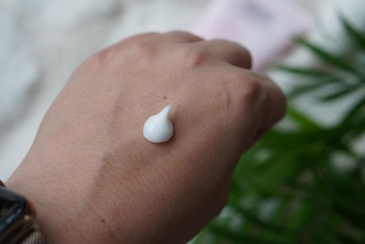 Mamonde Flora Glow Rose masker