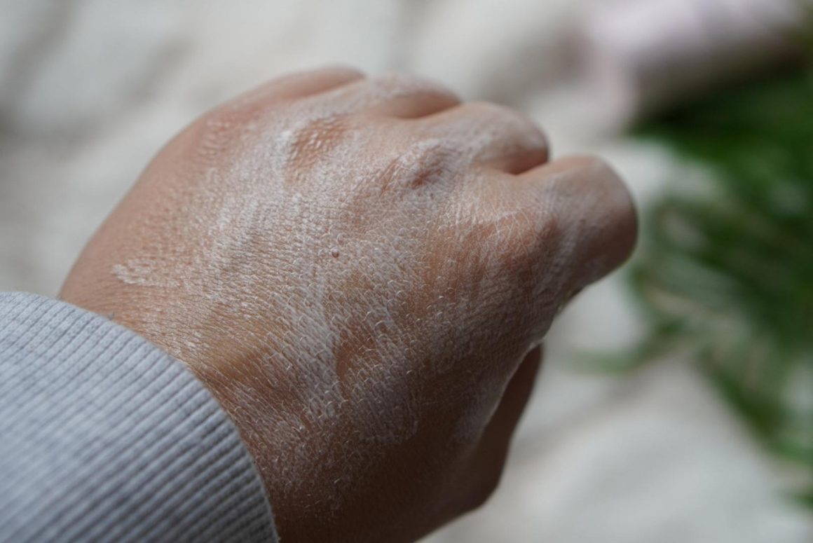 Mamonde Skin Barrier Ceramide Amino Foam structuur schuimend