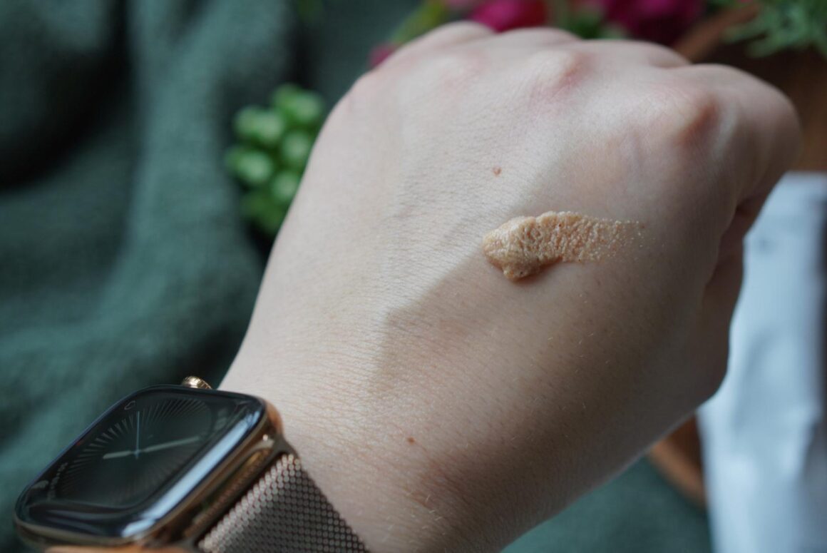 Dr Hauschka Reinigingscrème substantie