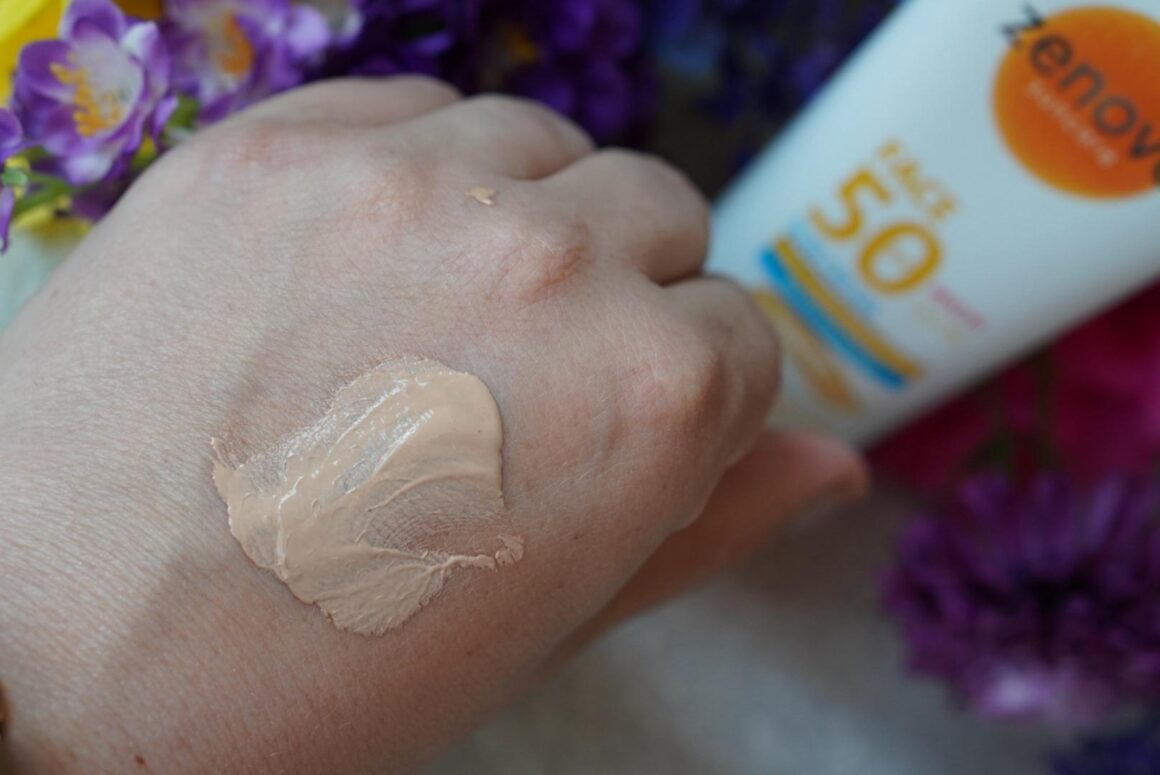 zenova-tinted-face-cream-textuur